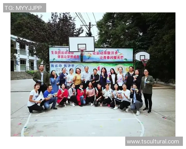 足球明星送你元旦祝福愿你新年快乐梦想成真球场上闪耀光芒 足球明星送你元旦祝福愿你新年快乐梦想成真球场上闪耀光芒